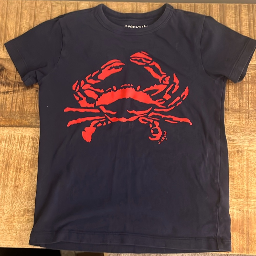 Boys Crewcuts Navy T-shirt with Red Crab. Size XS.